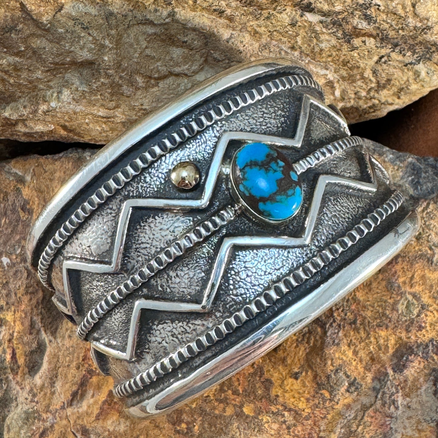 Vintage - Bisbee Turquoise with 14K Gold Accent Cuff by E. Cummings – Estate