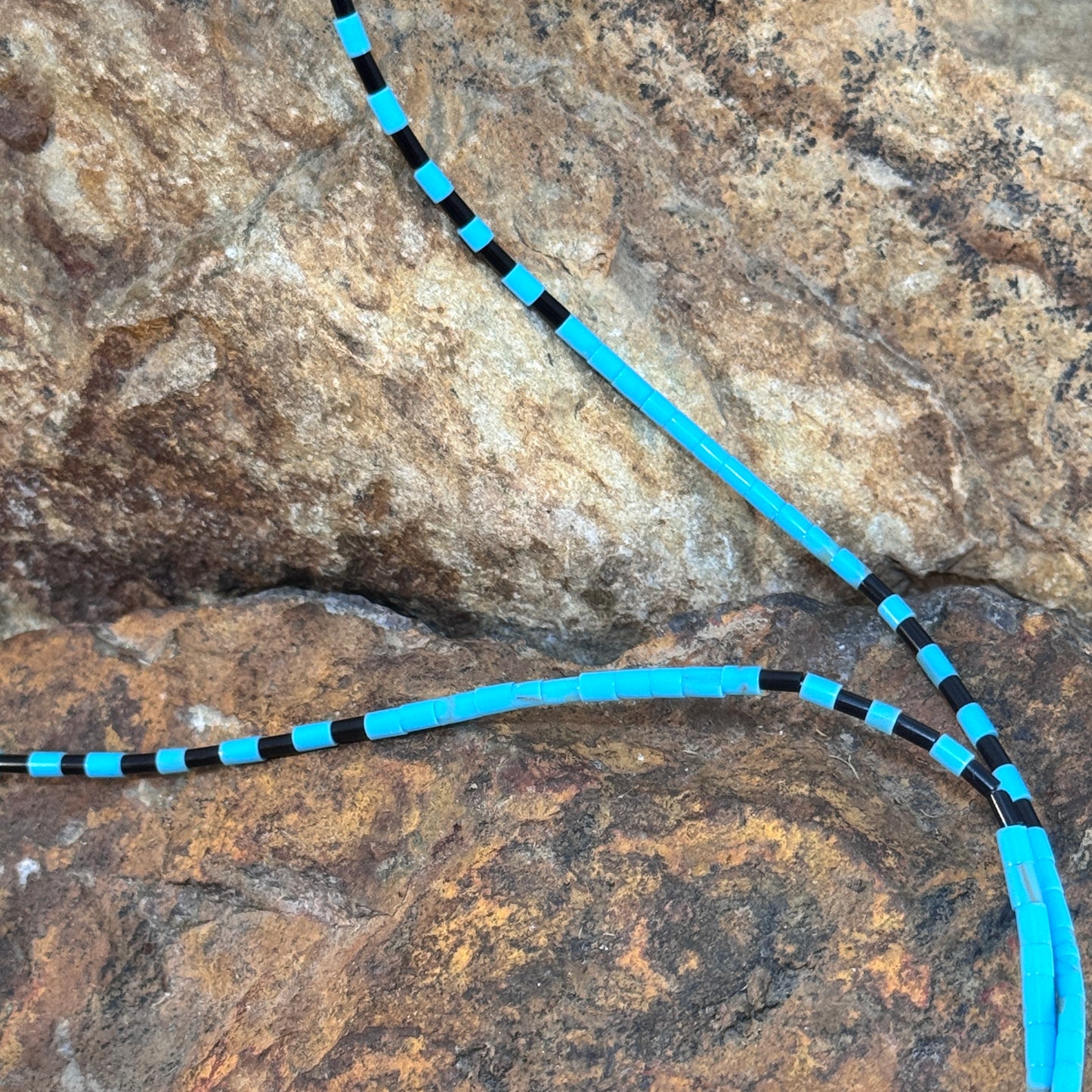 Vintage - Zuni Bear Fetish Necklace with Heishi Beads - Estate