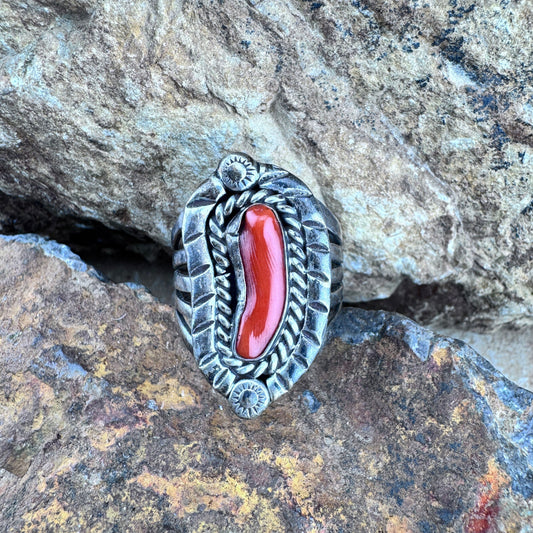Vintage - Navajo Ring with Mediterranean Red Coral - Estate