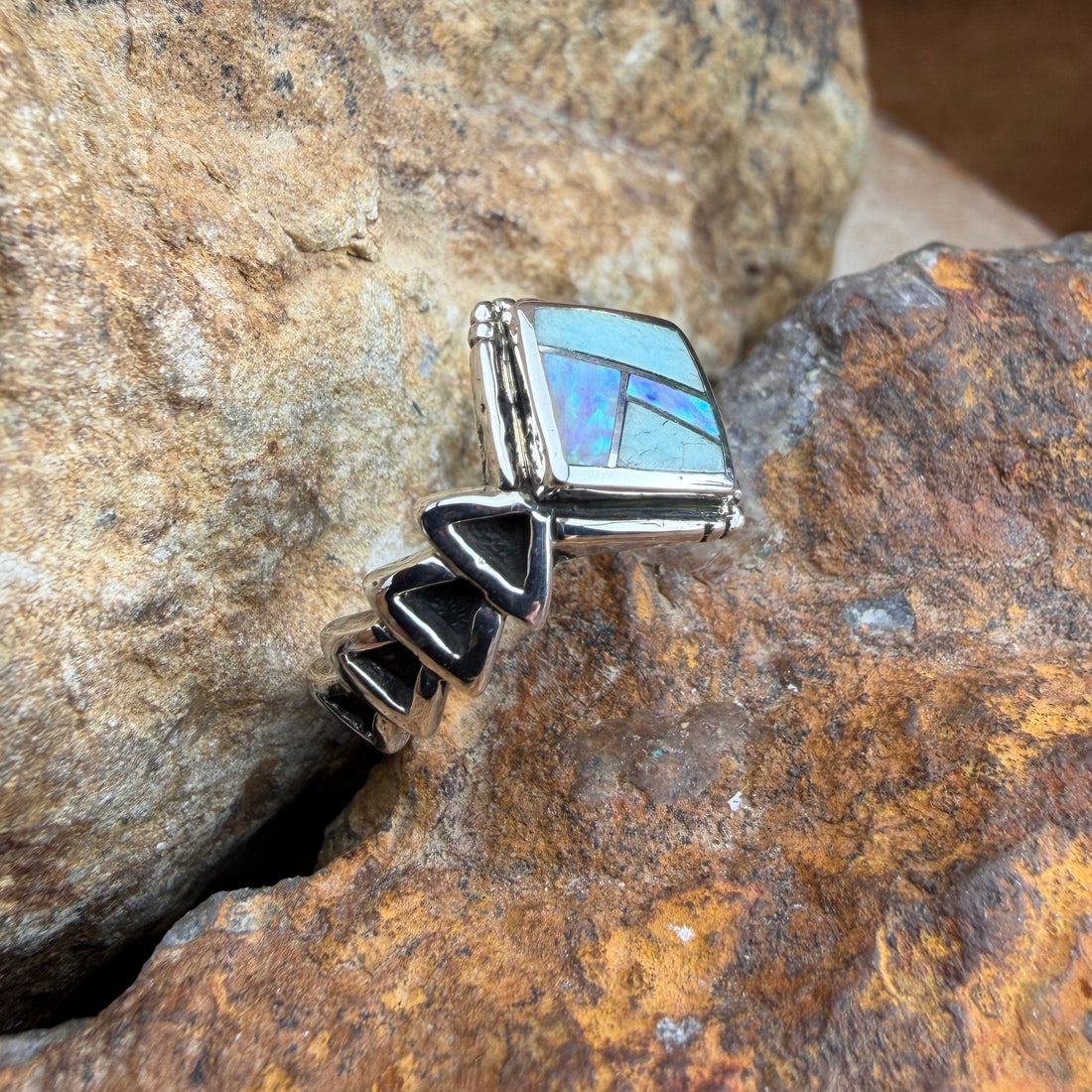 Native American Turquoise Rings Explained: Craftsmanship, Authenticity, and How to Choose the Right One