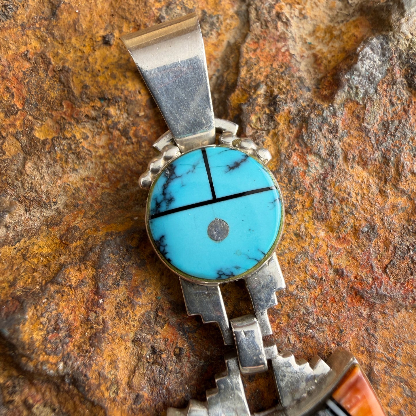 Vintage - Spiny Oyster Shell, Ithaca Peak Turquoise, Black Onyx & Mother of Pearl Inlaid Pendant – Estate