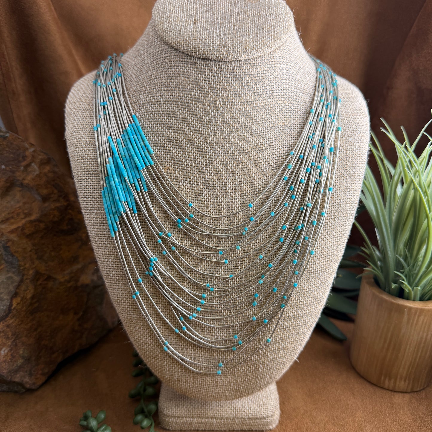 Vintage - 20-Strand Graduated Liquid Silver & Turquoise Accent Necklace 26" - Estate