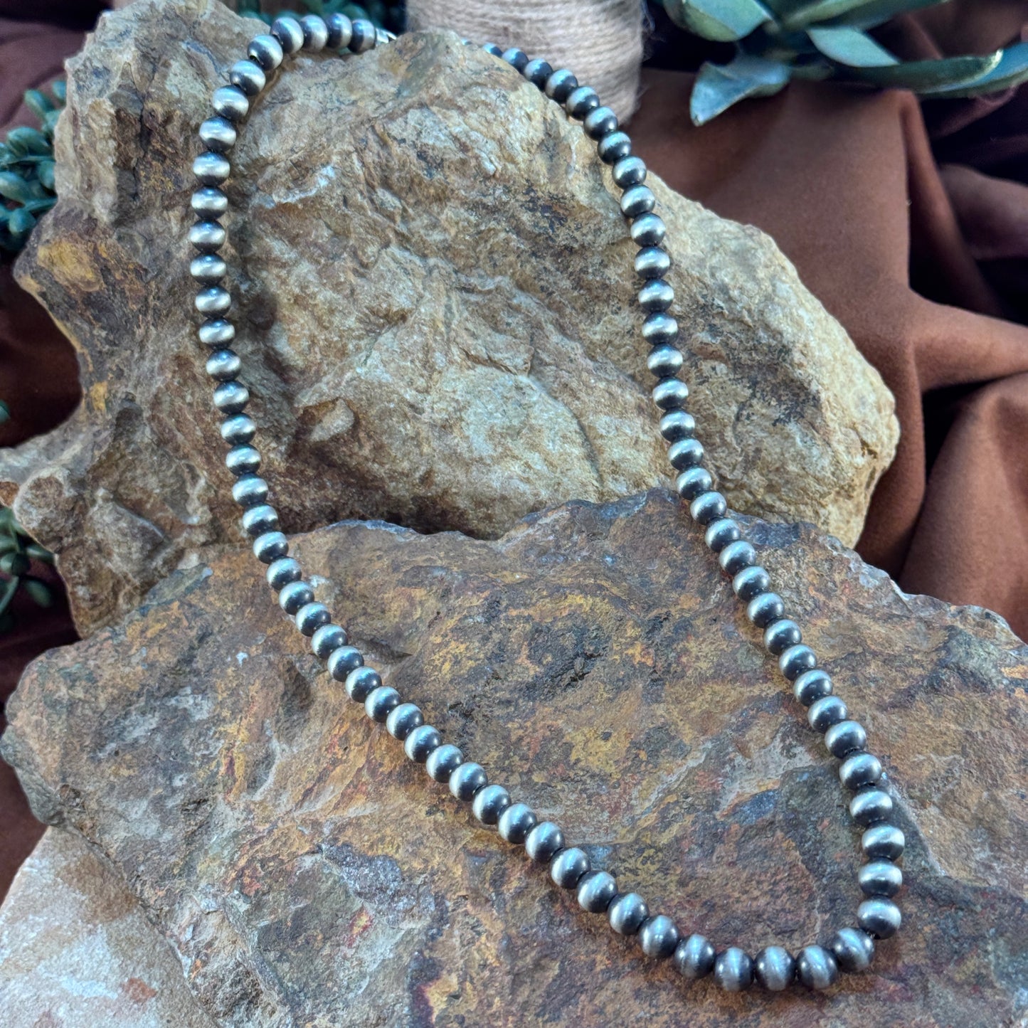 Navajo Pearl Sterling Silver Bench Bead Necklace – 20"