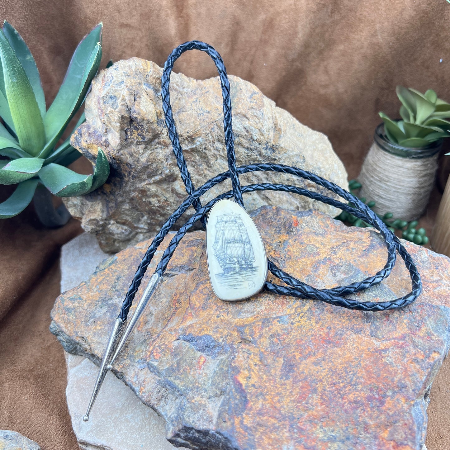 Vintage Handcarved Scrimshaw Bolo Tie — Estate