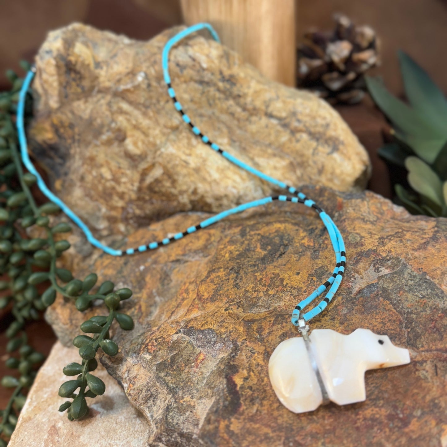 Vintage - Zuni Bear Fetish Necklace with Heishi Beads - Estate