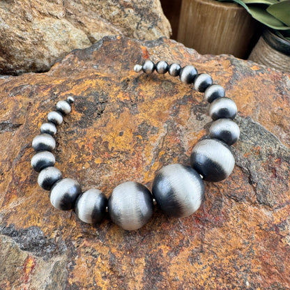 Graduated Navajo Pearl Bracelet – Oxidized Sterling Silver