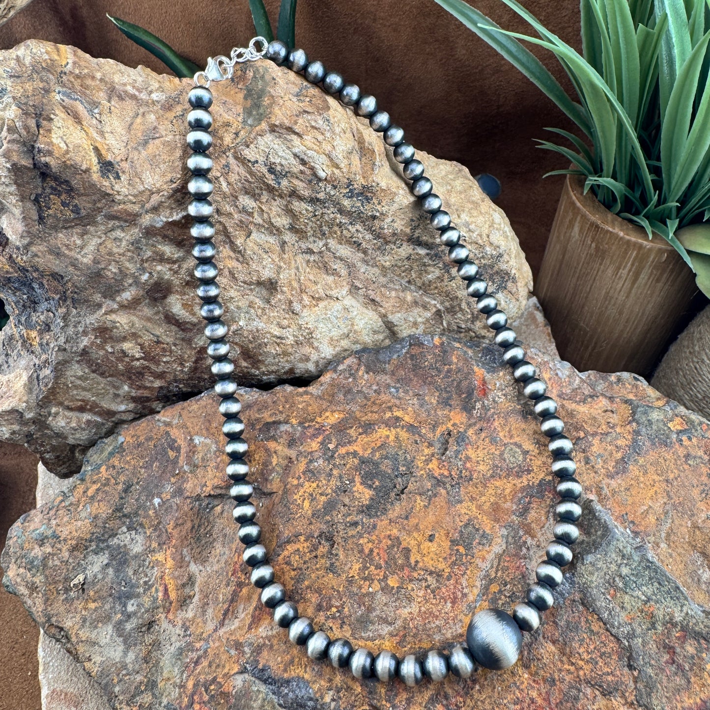 16" Single Strand Oxidized Sterling Silver 6mm Navajo Pearl Necklace with Center Pearl 12 mm