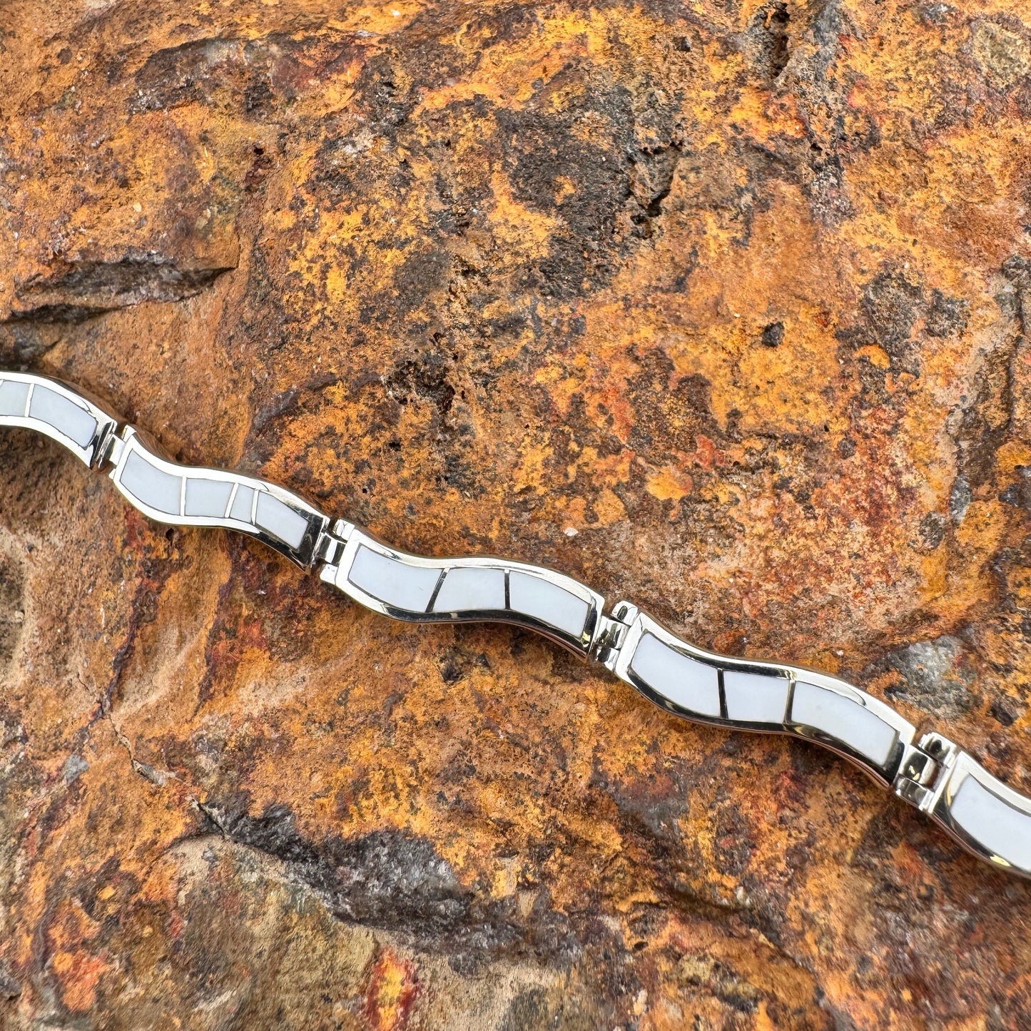 David Rosales Pristine Inlaid Sterling Silver Wavy Link Bracelet