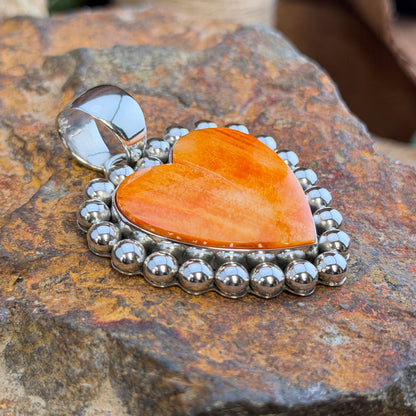 Large Spiny Oyster Heart Sterling Pendant by Artie Yellowhorse, close up