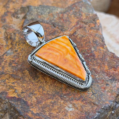 Spiny Oyster Sterling Pendant by Henry Chackee, close up