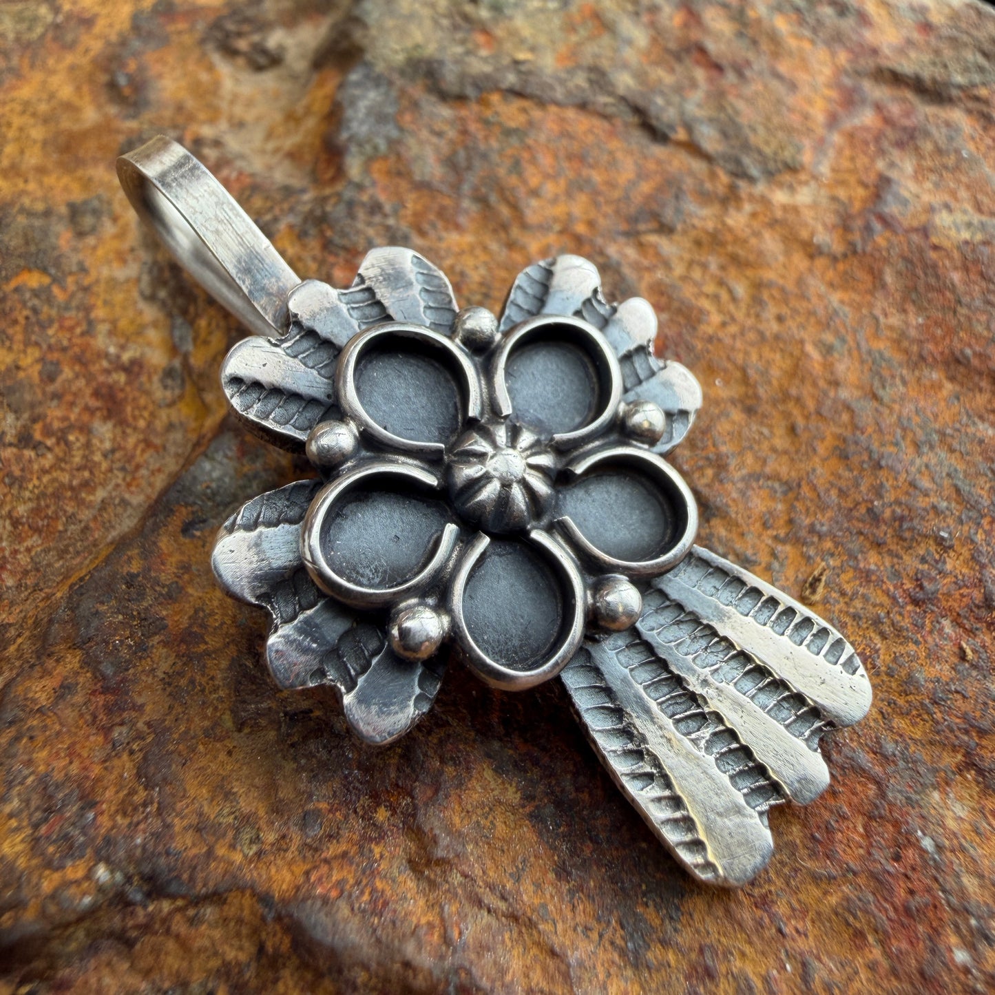 Silver floral cross pendant 