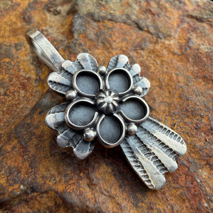 Silver floral cross pendant 