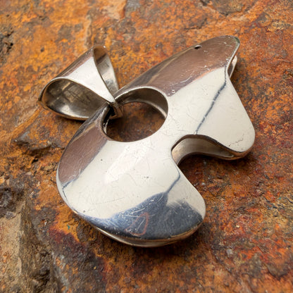 Vintage Ray Tracey Knifewing Sterling Silver Bear Pendant - Estate