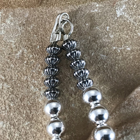 Sonoran Gold Sterling Silver Navajo Pearl Necklace w/ Earrings by Leonard Nez